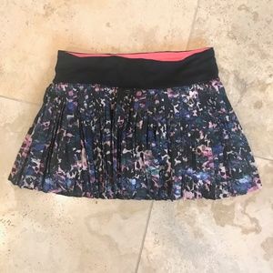 Lululemon women's Pleat to Street Skirt II size 4